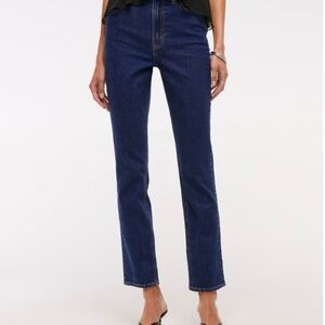 Abercrombie and Fitch The Ankle Straight Ultra High Rise Blue Jeans Size 31/12